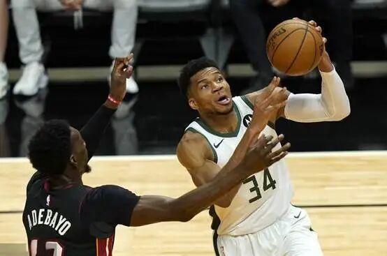 雄鹿主场大胜热火，取得系列赛领先的简单介绍