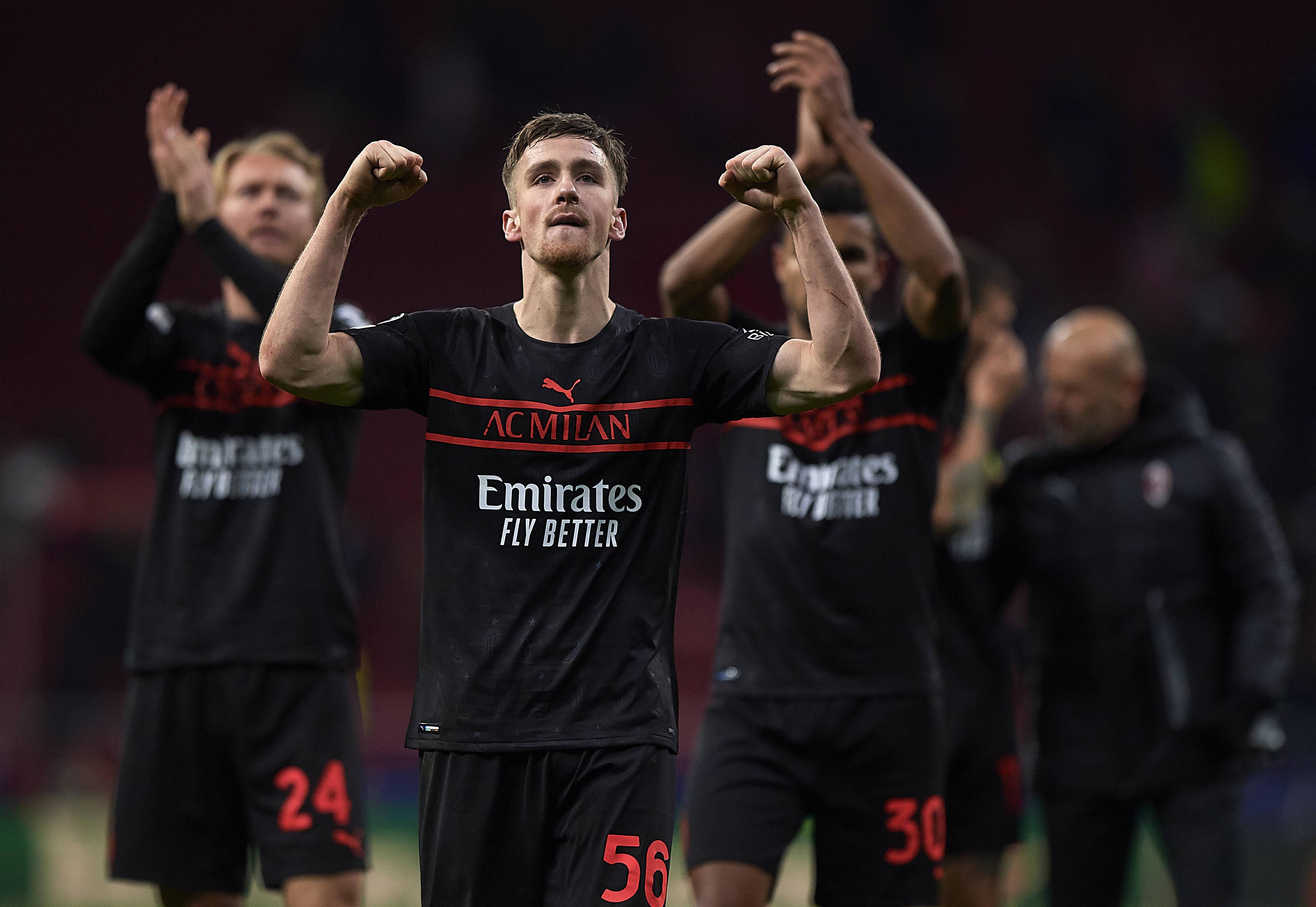 包含马德里竞技险胜AC米兰，范佩西惊艳世界的词条