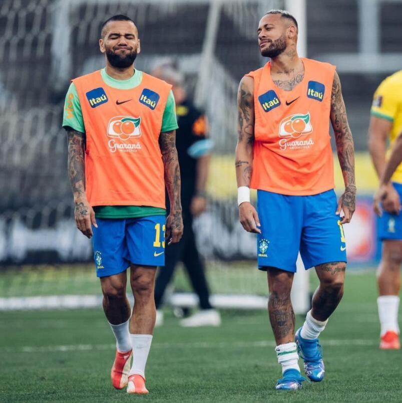 pg电子官网-包含焦点大战：S赛上演巅峰碰撞的词条