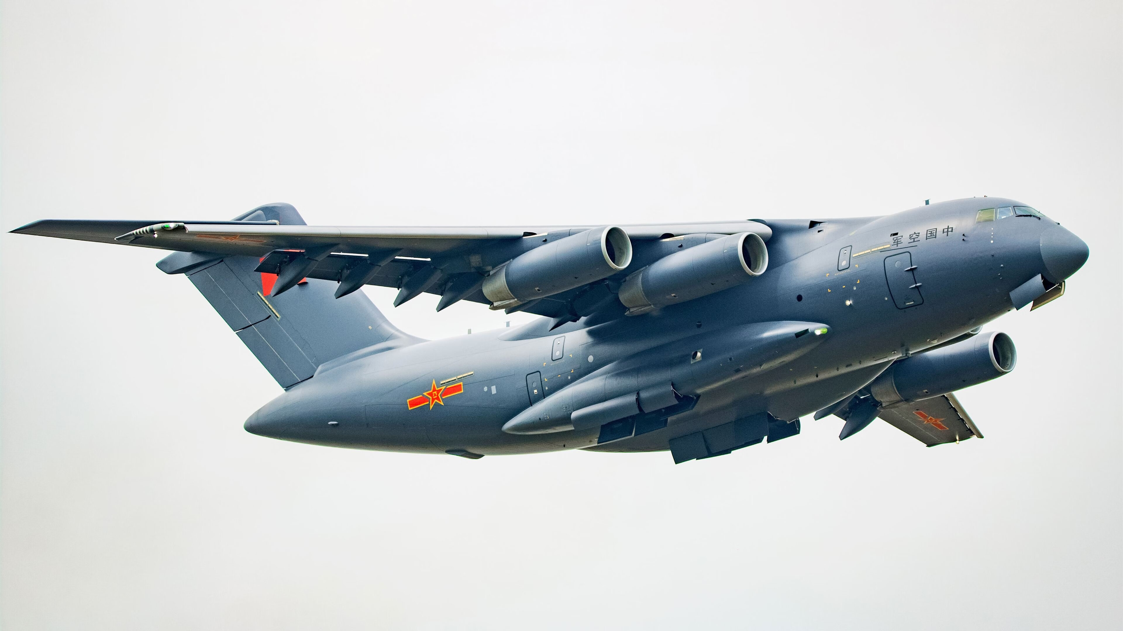 福登,就是曼城的引擎,毕尔巴鄂的坚固防线在他面前如同虚设