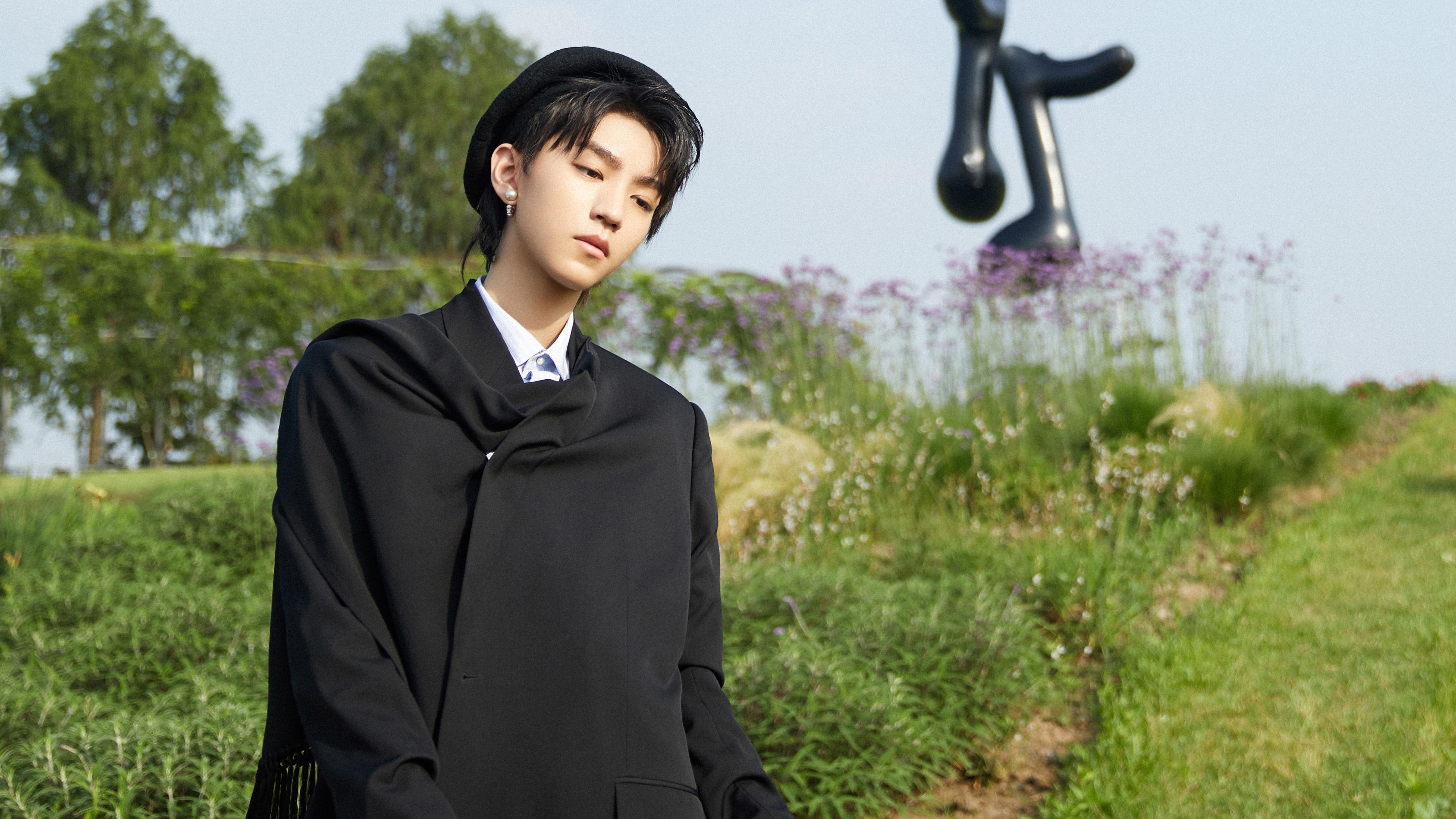 跨界狂想，当曼城签下加纳，姆巴佩在F1赛道接管胜利魔方